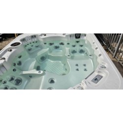 Coast spa 2.35 x 2.35 x...